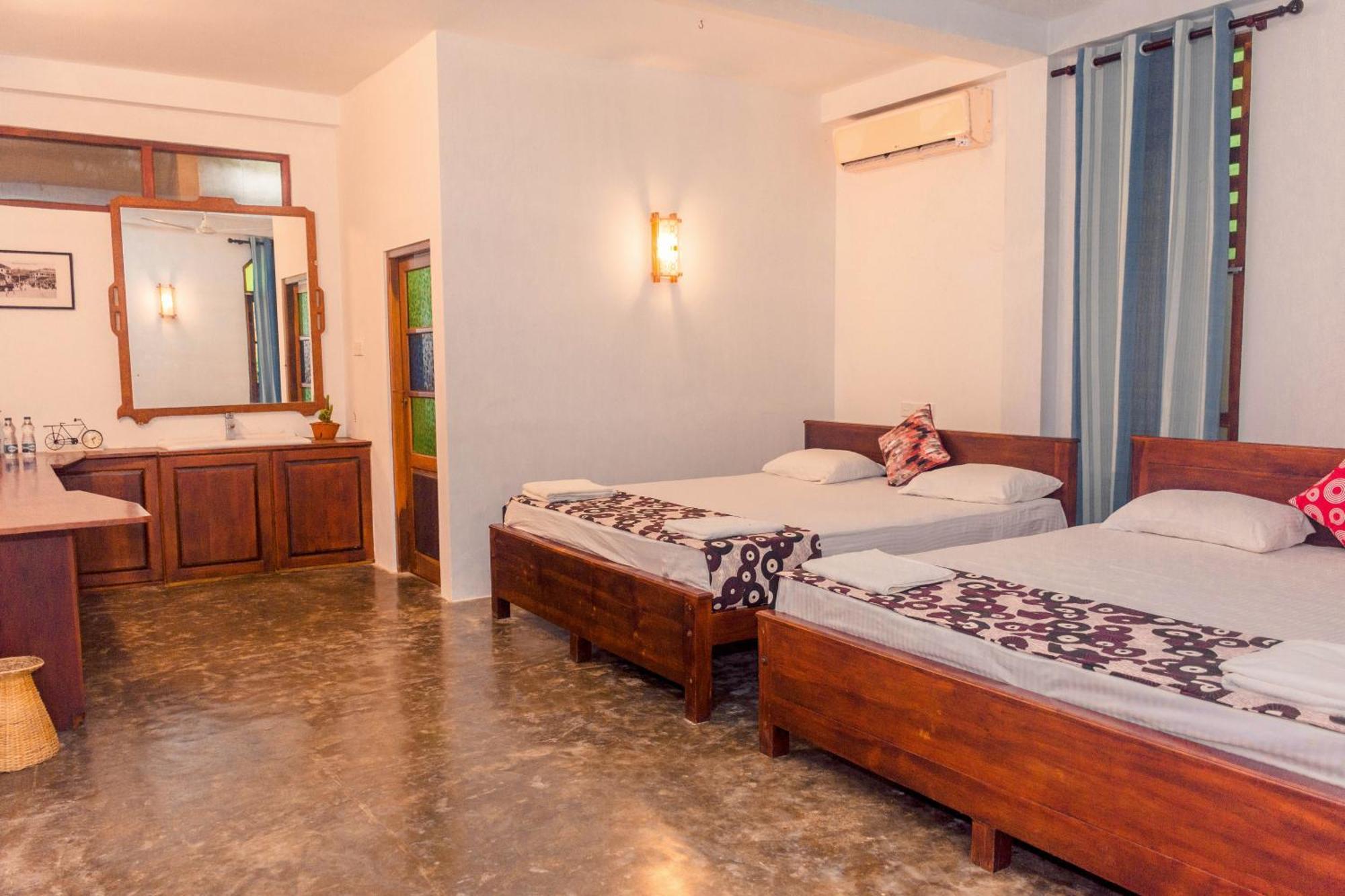 Harmony Beach Resort Tangalle Esterno foto