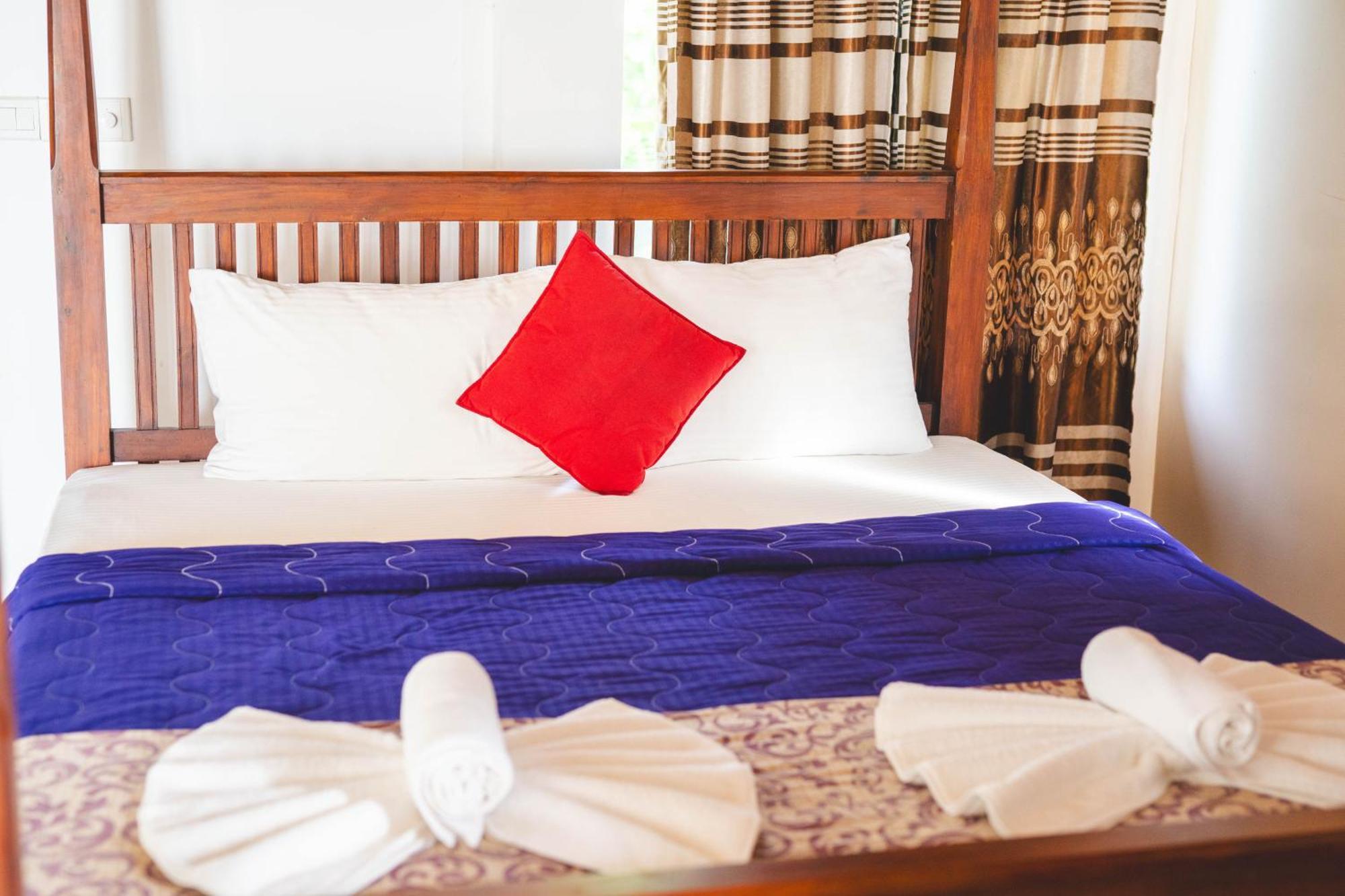 Harmony Beach Resort Tangalle Esterno foto