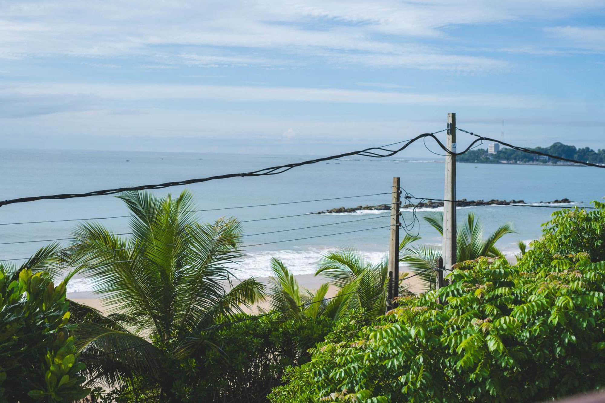 Harmony Beach Resort Tangalle Esterno foto