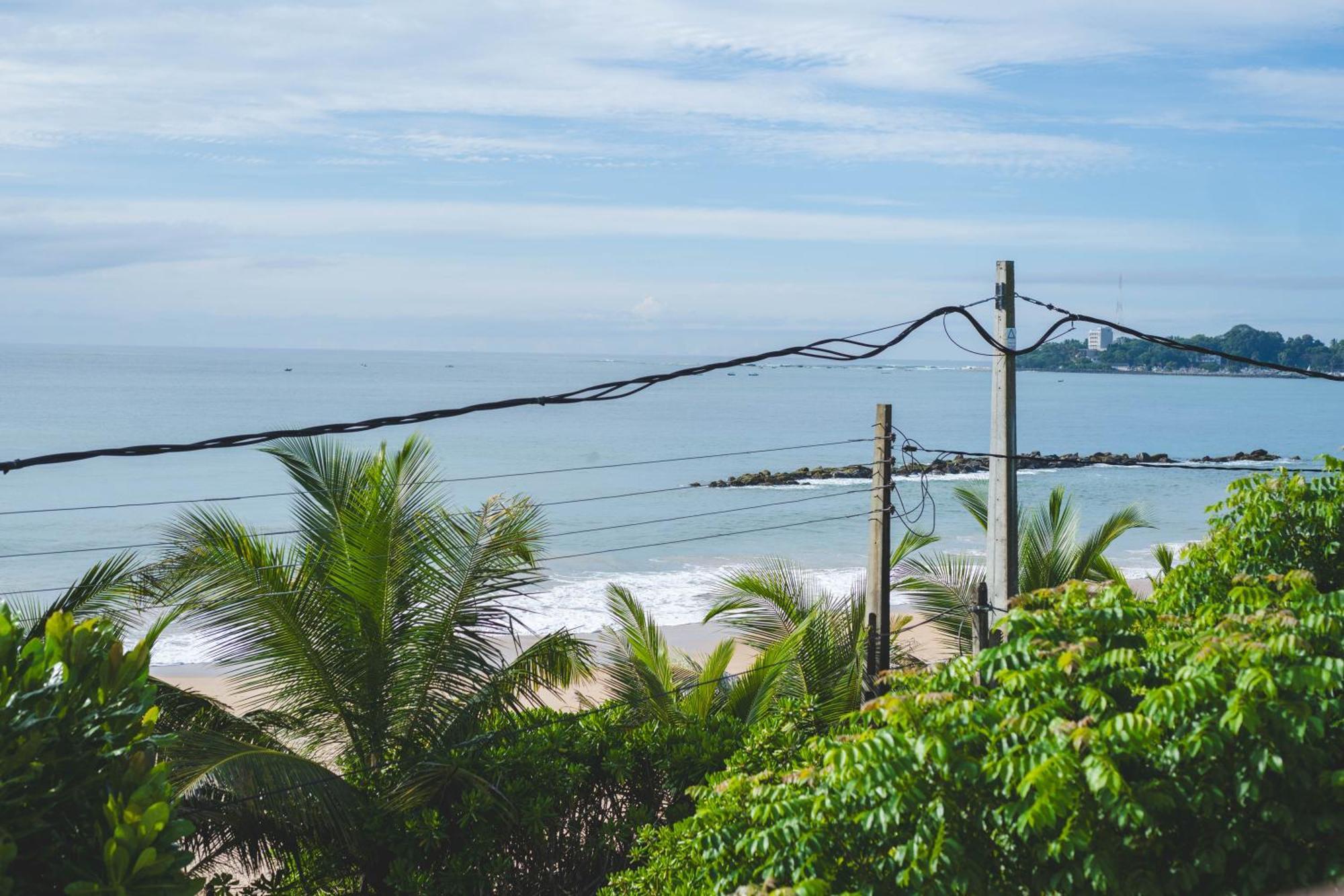 Harmony Beach Resort Tangalle Esterno foto