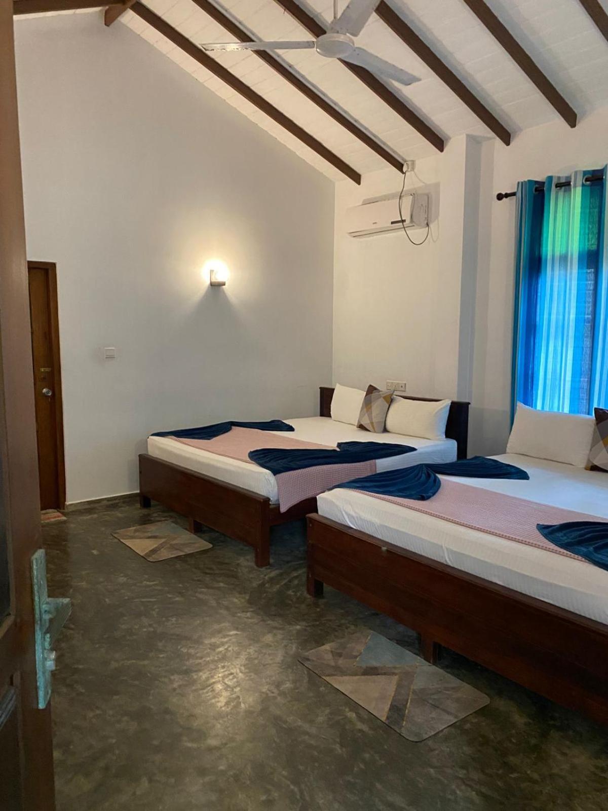 Harmony Beach Resort Tangalle Esterno foto