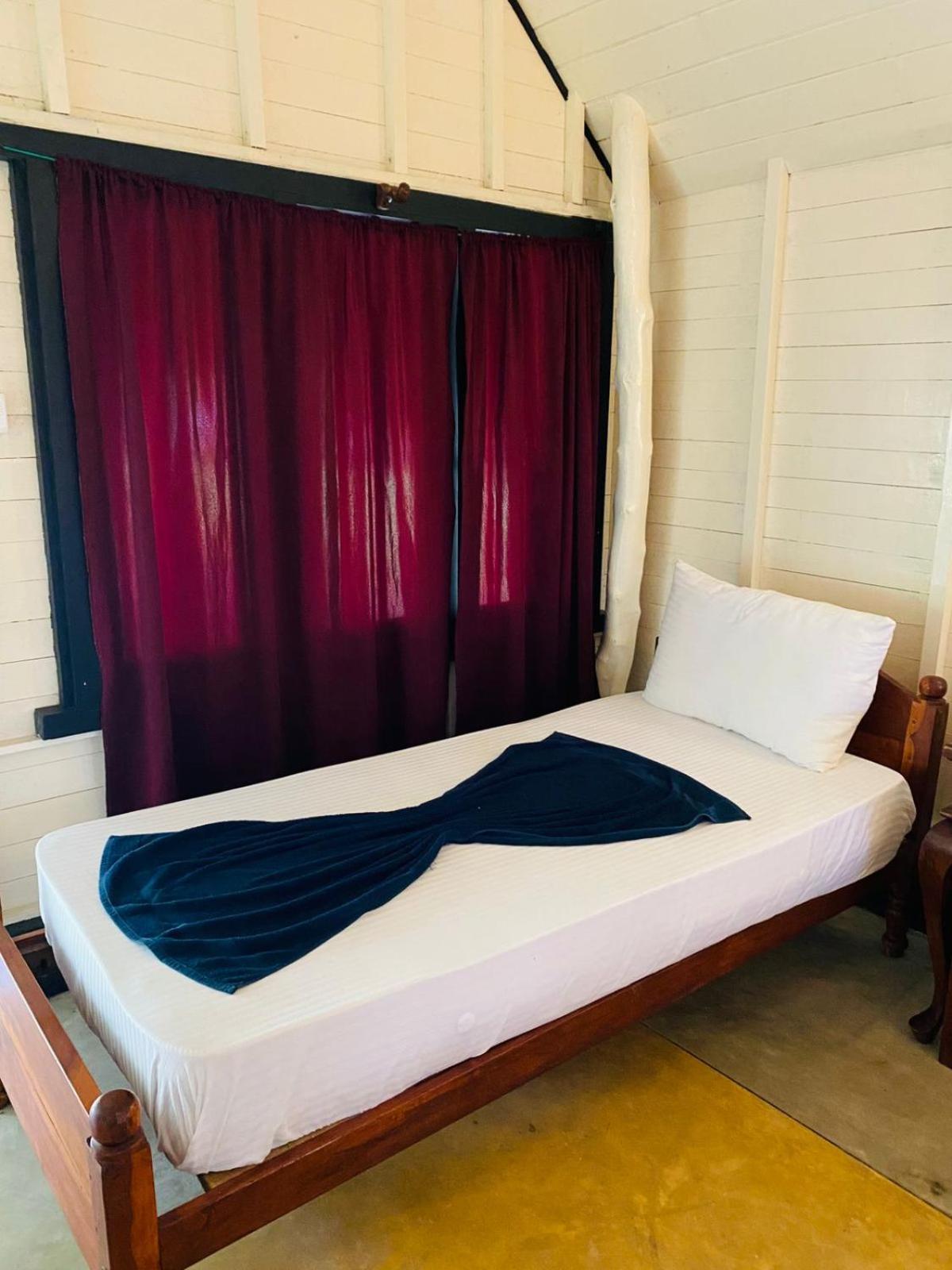 Harmony Beach Resort Tangalle Esterno foto