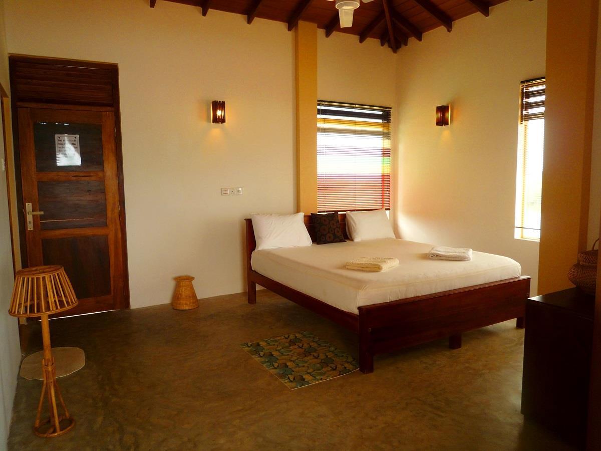 Harmony Beach Resort Tangalle Esterno foto