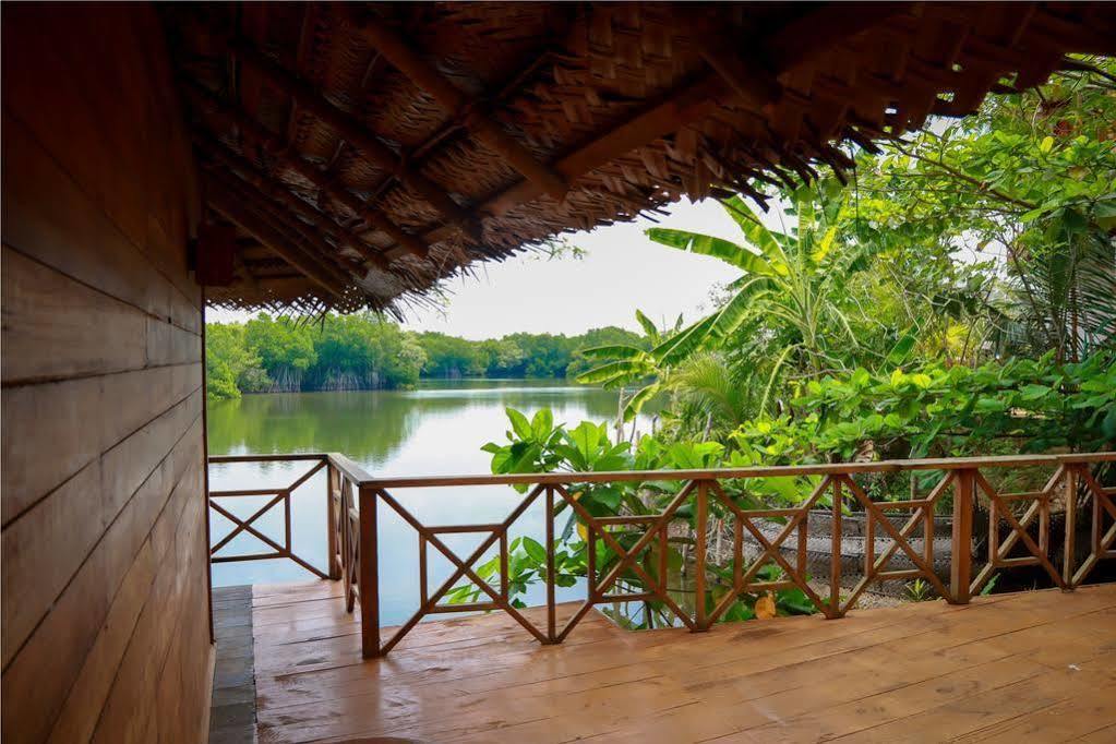 Harmony Beach Resort Tangalle Esterno foto