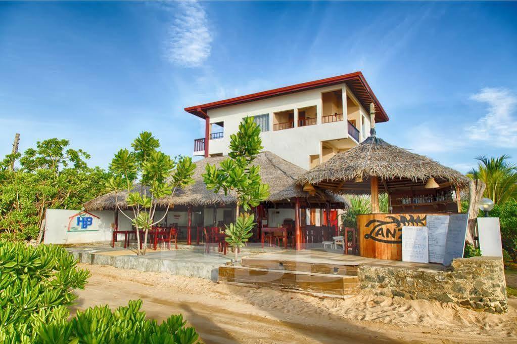 Harmony Beach Resort Tangalle Esterno foto